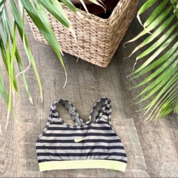 Nike Other - Nike women’s sports bra